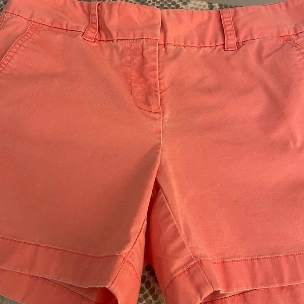 Vineyard Vines womens shorts.  Size 0.  Pink